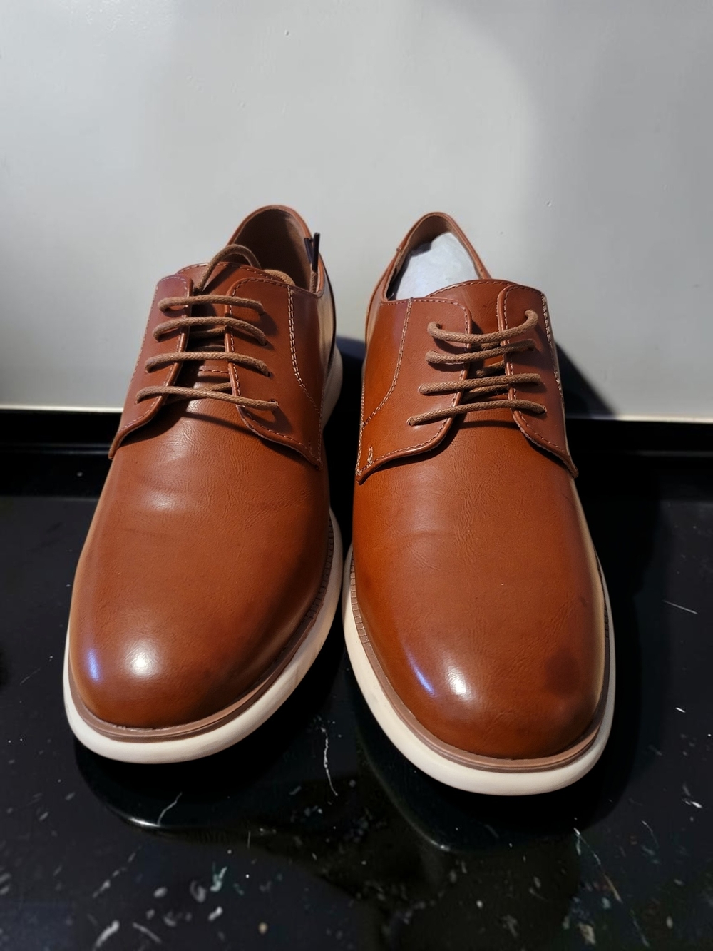 Men's Tan Leather Derby Shoes with White Sole